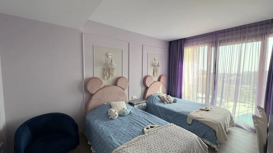 4 bedrooms apartment for sale , La Quinta, Spain No. 728 № 15