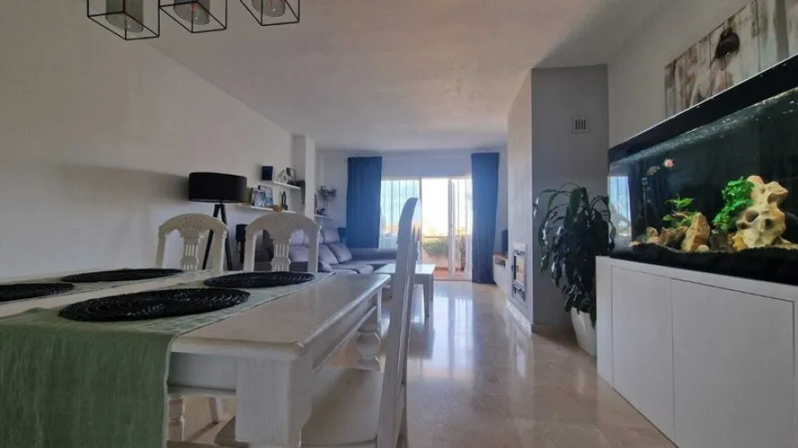 2 bedrooms apartment for sale , Estepona, Spain No. 682 № 3