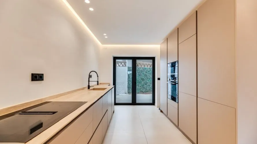 4 bedrooms duplex for sale , Marbella, Spain No. 421 № 1