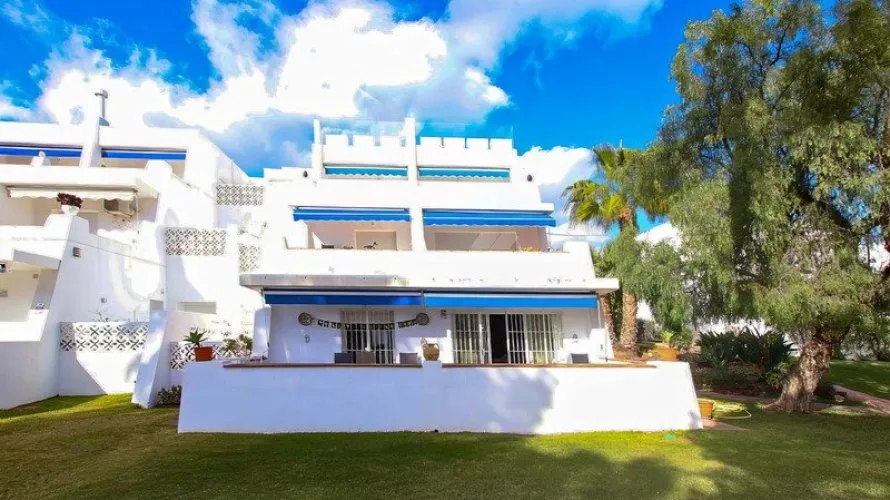 3 bedrooms apartment for sale , Nueva Andalucia, Spain No. 323 № 20