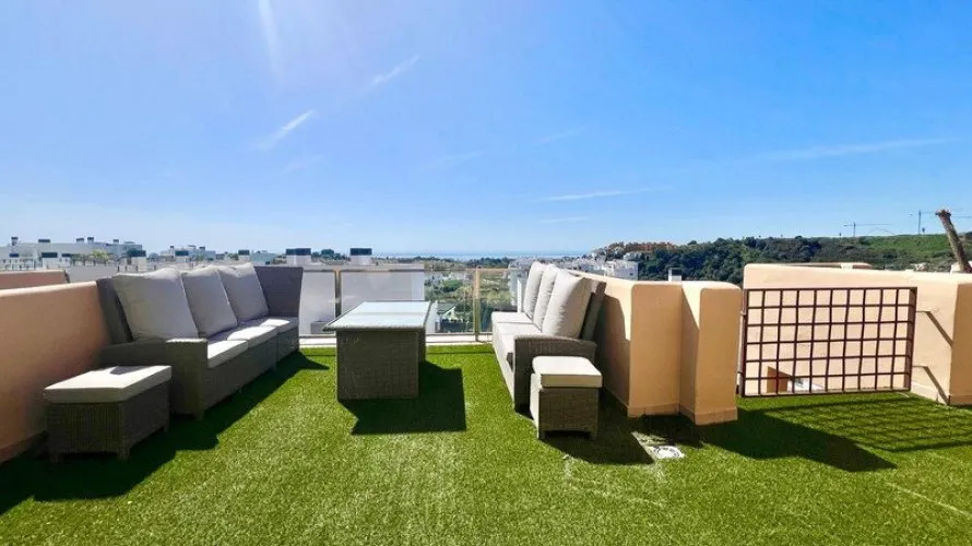 4 bedrooms duplex for sale , Estepona, Spain No. 640 № 5