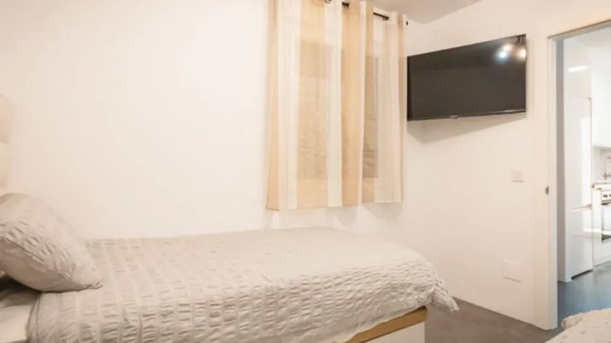 2 bedrooms apartment for sale , Nueva Andalucia, Spain No. 619 № 9