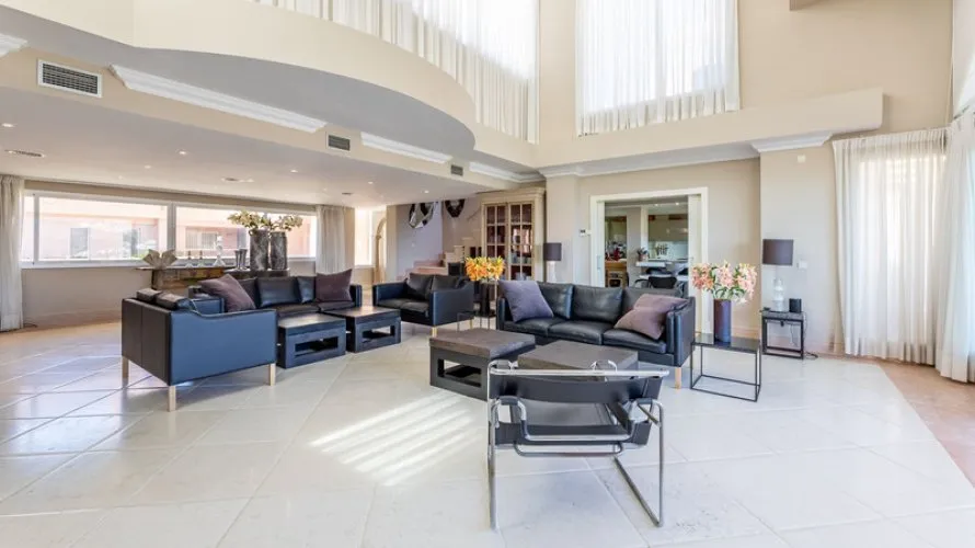 5 bedrooms penthouse for sale , Nueva Andalucia, Spain No. 271 № 16