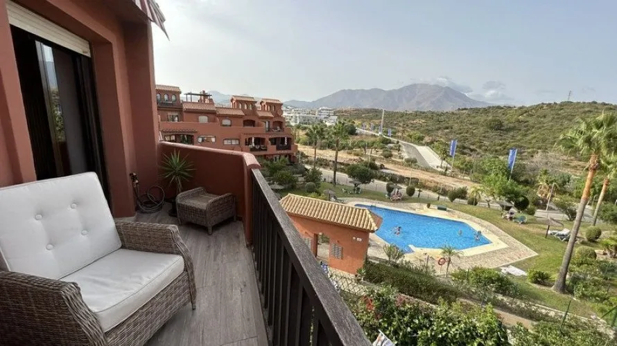 3 bedrooms duplex for sale , Estepona, Spain No. 500 № 12