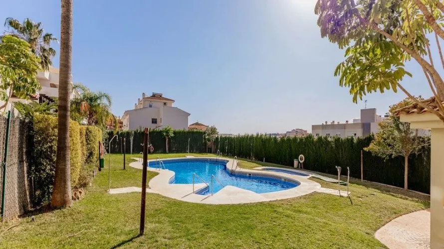 2 bedrooms penthouse for sale , Estepona, Spain No. 547 № 5