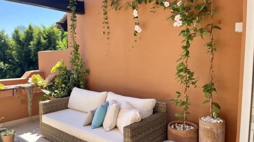 3 bedrooms apartment for sale , Nueva Andalucia, Spain No. 361 № 18