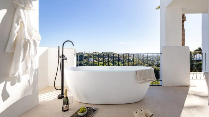 3 bedrooms apartment for sale , Benahavis, Spain No. 566 № 17