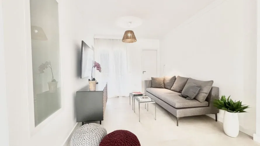 3 bedrooms duplex for sale , Estepona, Spain No. 498 № 8