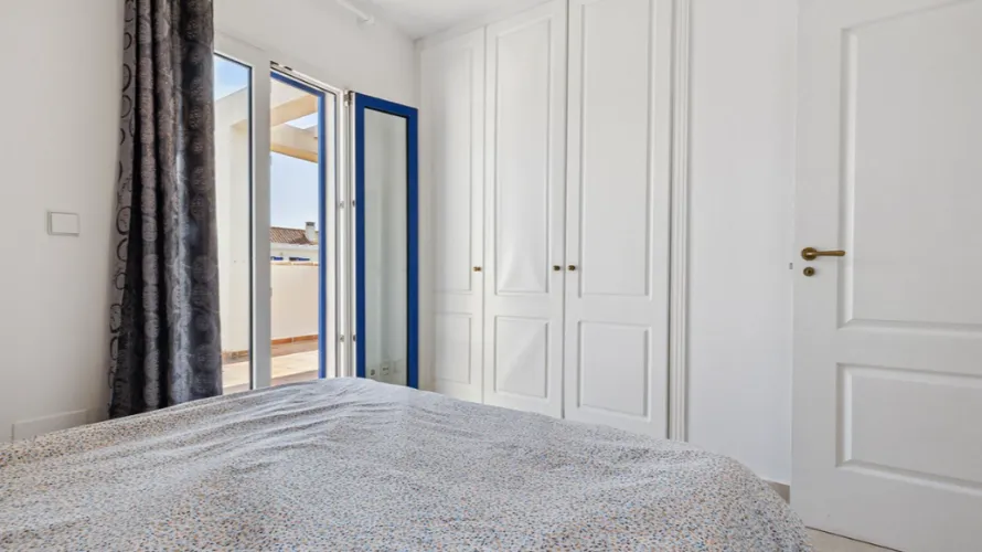 2 bedrooms penthouse for sale , Manilva, Spain No. 756 № 12