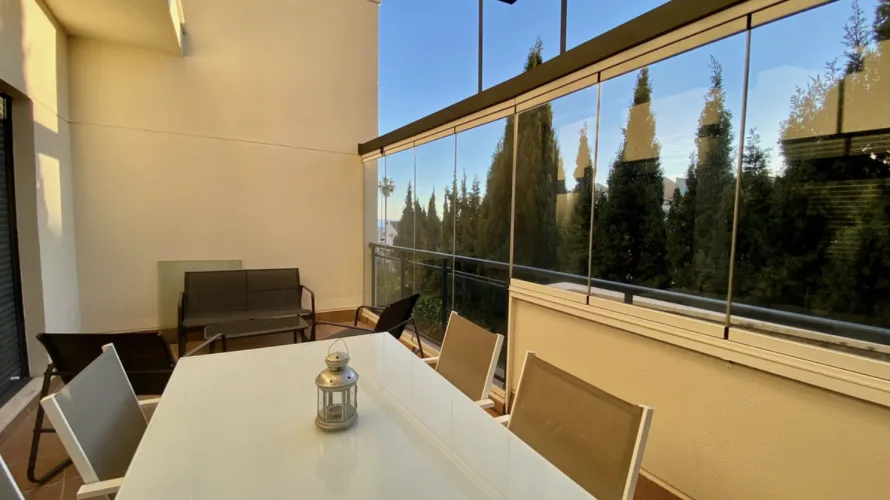 2 bedrooms apartment for sale , Estepona, Spain No. 657 № 4