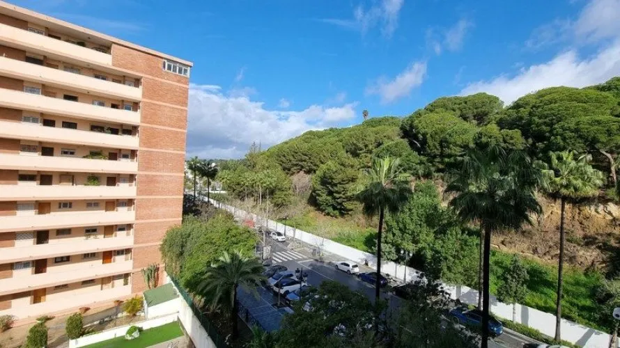 3 bedrooms apartment for sale , Marbella, Spain No. 590 № 10