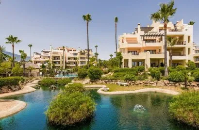 3 bedrooms penthouse for sale , Estepona, Spain No. 389
