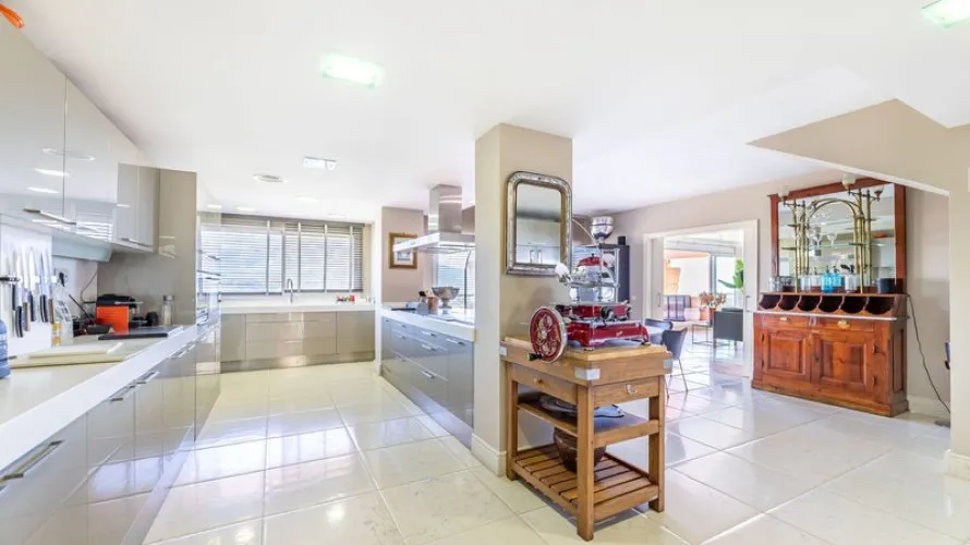 5 bedrooms penthouse for sale , Nueva Andalucia, Spain No. 271 № 7