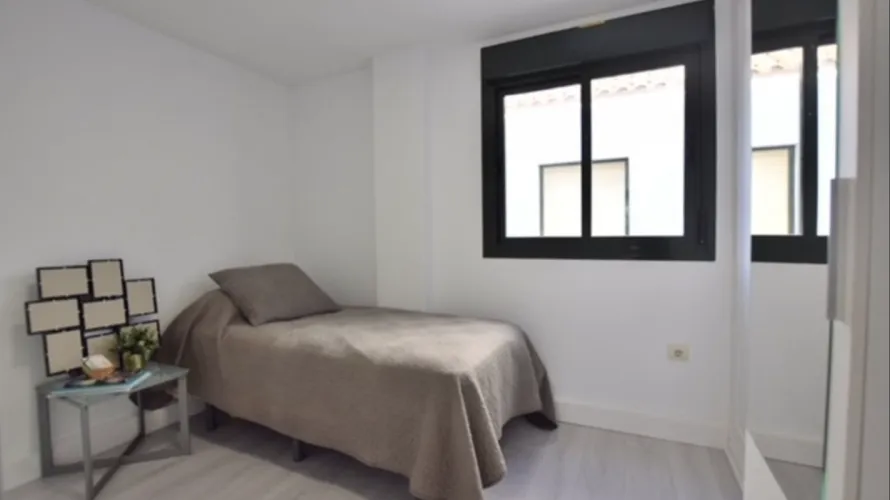 2 bedrooms apartment for sale , Fuengirola, Spain No. 441 № 6