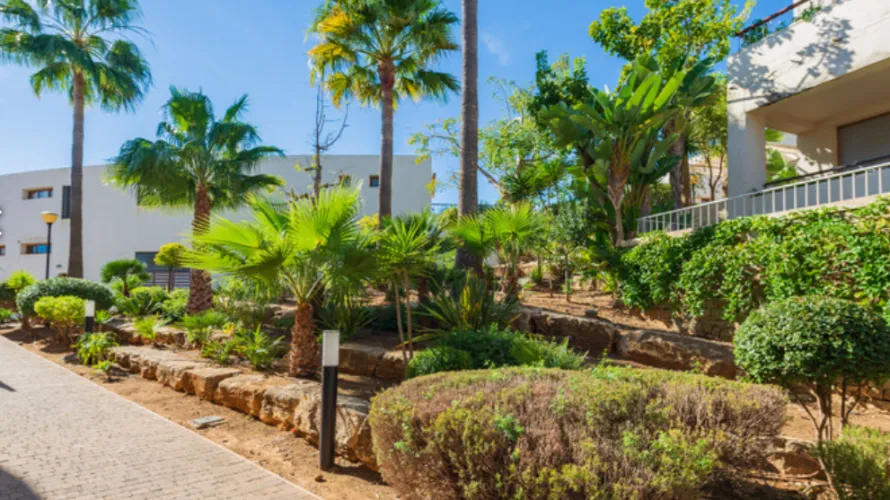 3 bedrooms apartment for sale , Marbella, Spain No. 386 № 9