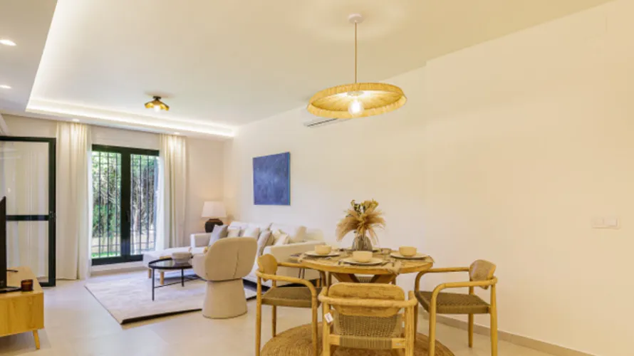 2 bedrooms apartment for sale , Cortes (San Pedro De Alcantara), Spain No. 606 № 1