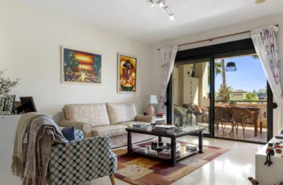 2 bedrooms apartment for sale , Cortes (San Pedro De Alcantara), Spain No. 790
