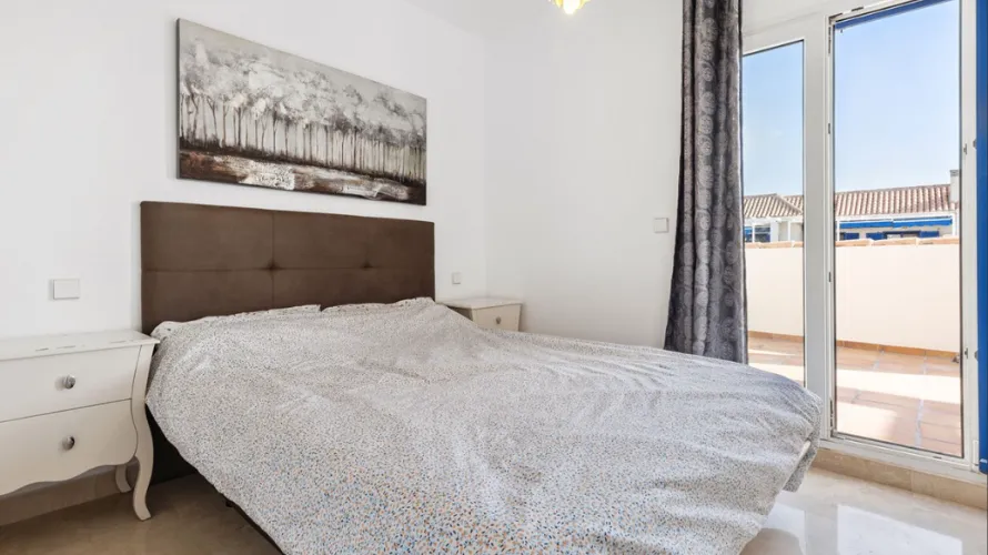 2 bedrooms penthouse for sale , Manilva, Spain No. 756 № 15