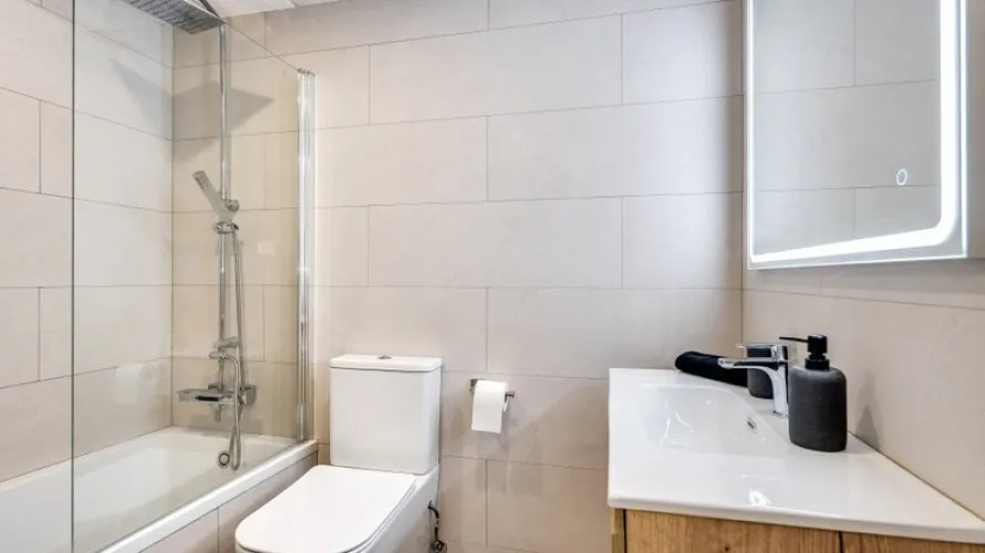 3 bedrooms apartment for sale , Nueva Andalucia, Spain No. 795 № 19