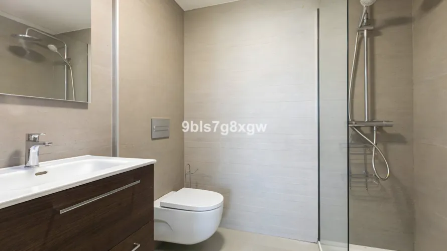 2 bedrooms penthouse for sale , Manilva, Spain No. 672 № 4