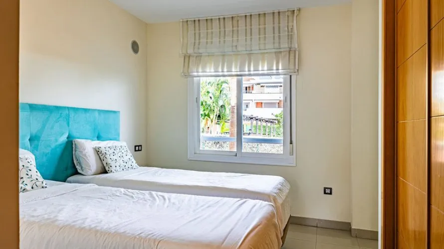 2 bedrooms apartment for sale , Estepona, Spain No. 415 № 16