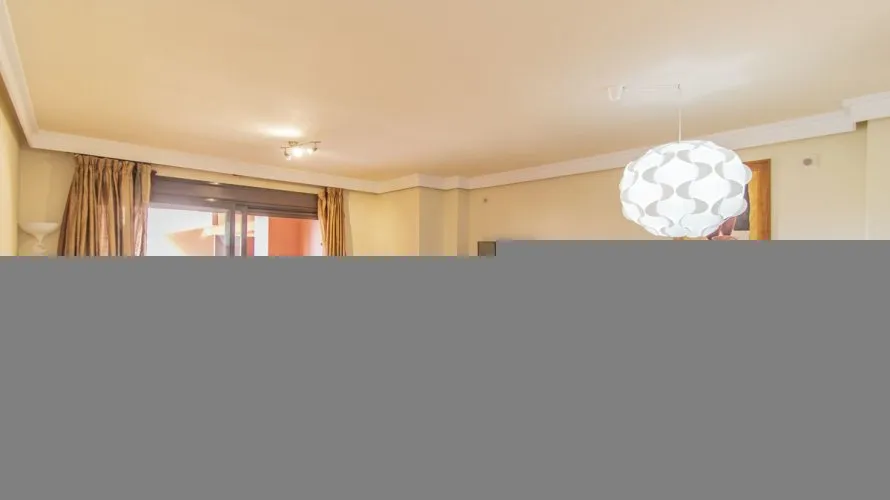 3 bedrooms apartment for sale , Estepona, Spain No. 664 № 3