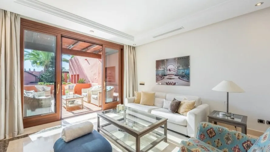 3 bedrooms duplex for sale , Estepona, Spain No. 244 № 2