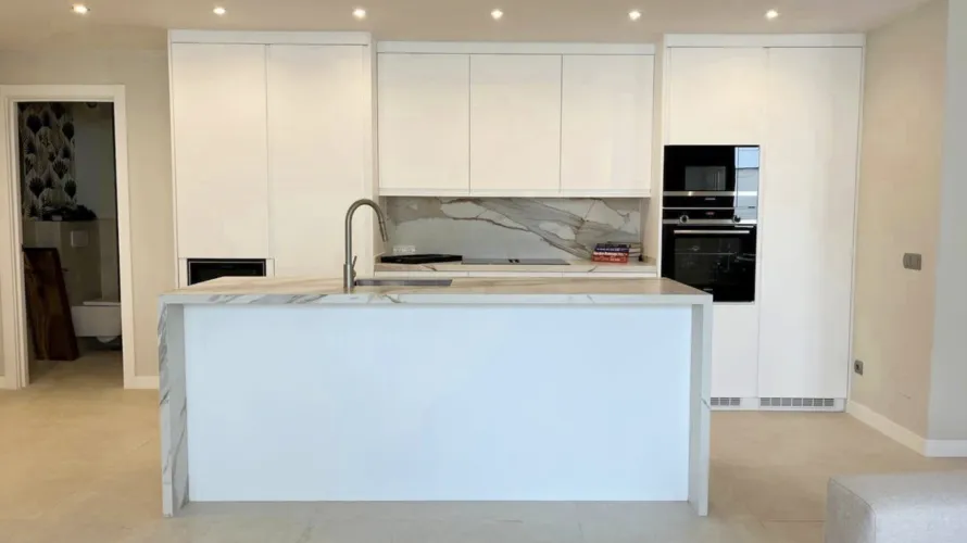 3 bedrooms apartment for sale , Marbella, Spain No. 581 № 6