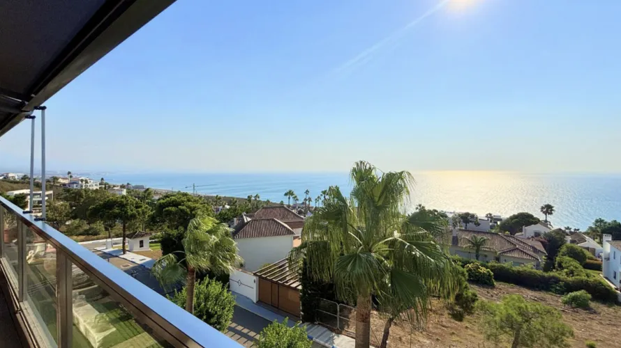 3 bedrooms penthouse for sale , Manilva, Spain No. 787 № 4