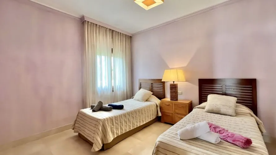 3 bedrooms penthouse for sale , Estepona, Spain No. 389 № 5