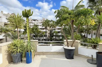 3 bedrooms apartment for sale , Marbella, Spain No. 581