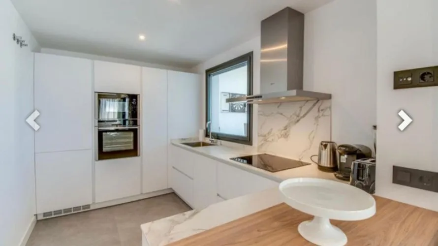 3 bedrooms duplex for sale , Estepona, Spain No. 525 № 4