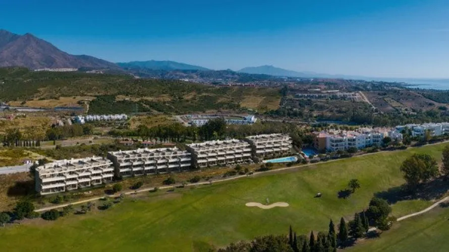 3 bedrooms apartment for sale , Estepona, Spain No. 260 № 5