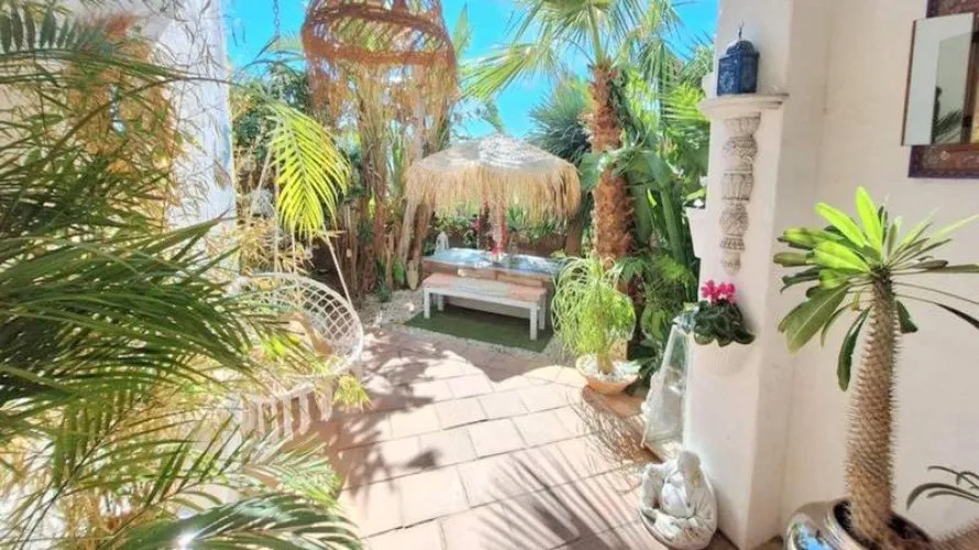 3 bedrooms apartment for sale , Casares, Spain No. 551 № 23