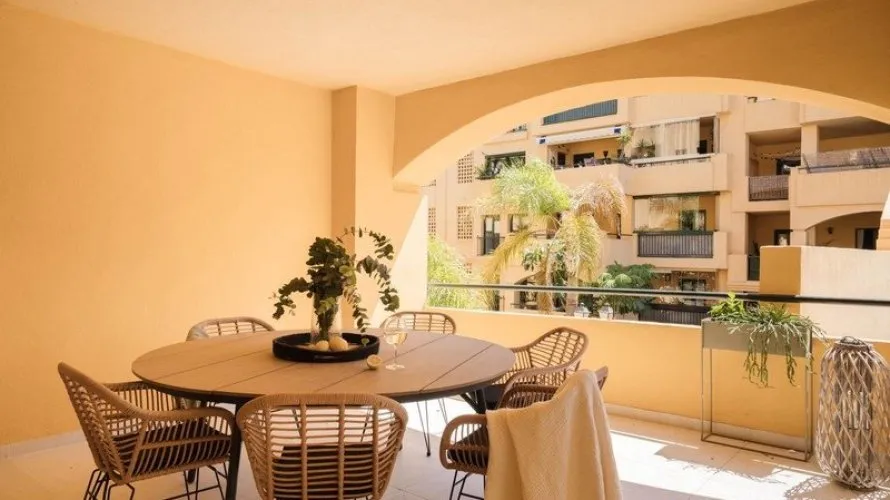 4 bedrooms apartment for sale , Cortes (San Pedro De Alcantara), Spain No. 723