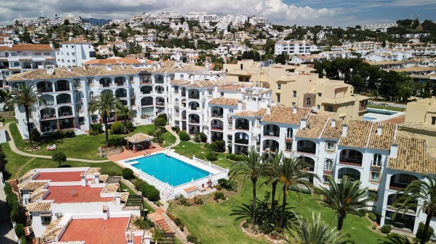 2 bedrooms apartment for sale , Mijas Costa, Spain No. 679 № 12