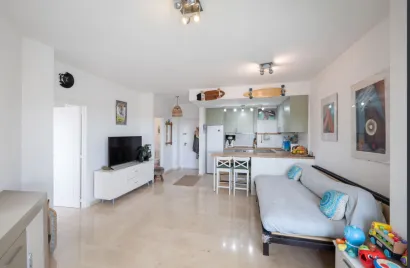 1 bedroom apartment for sale , Estepona, Spain No. 749