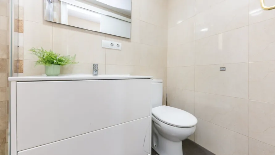 2 bedrooms apartment for sale , Fuengirola, Spain No. 461 № 10