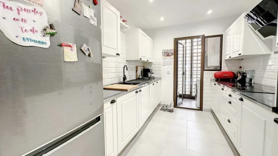 3 bedrooms duplex for sale , Estepona, Spain No. 497 № 7