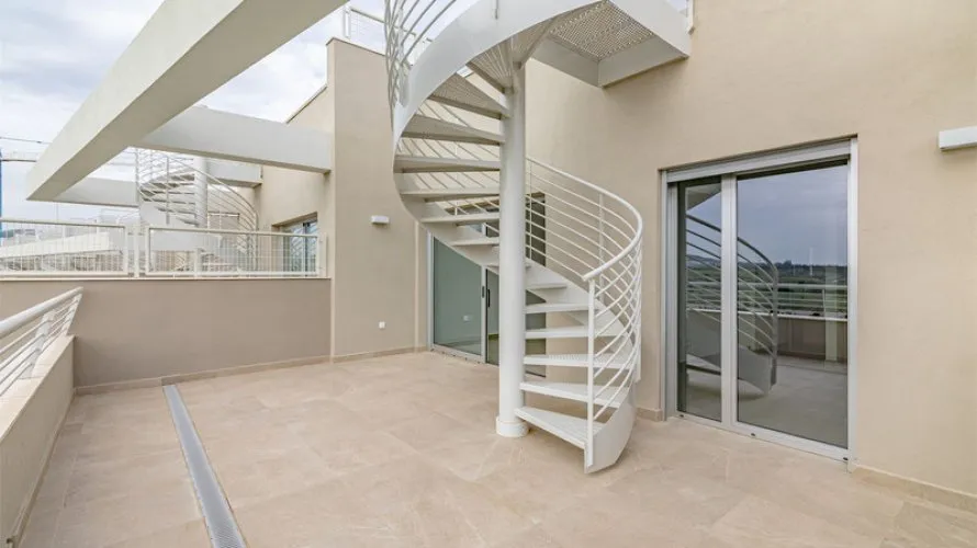 2 bedrooms penthouse for sale , Estepona, Spain No. 638