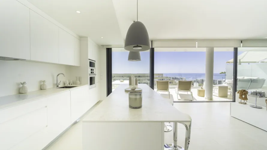 2 bedrooms penthouse for sale , Fuengirola, Spain No. 399 № 3