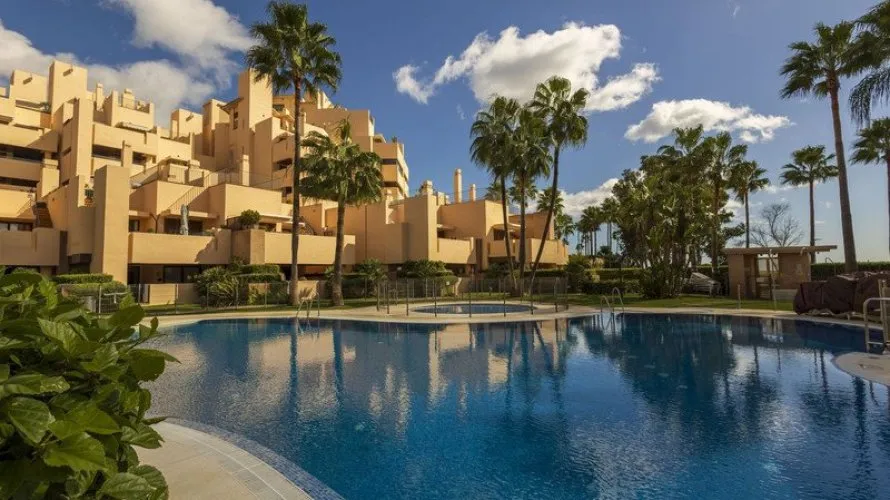 1 bedroom penthouse for sale , Estepona, Spain No. 524