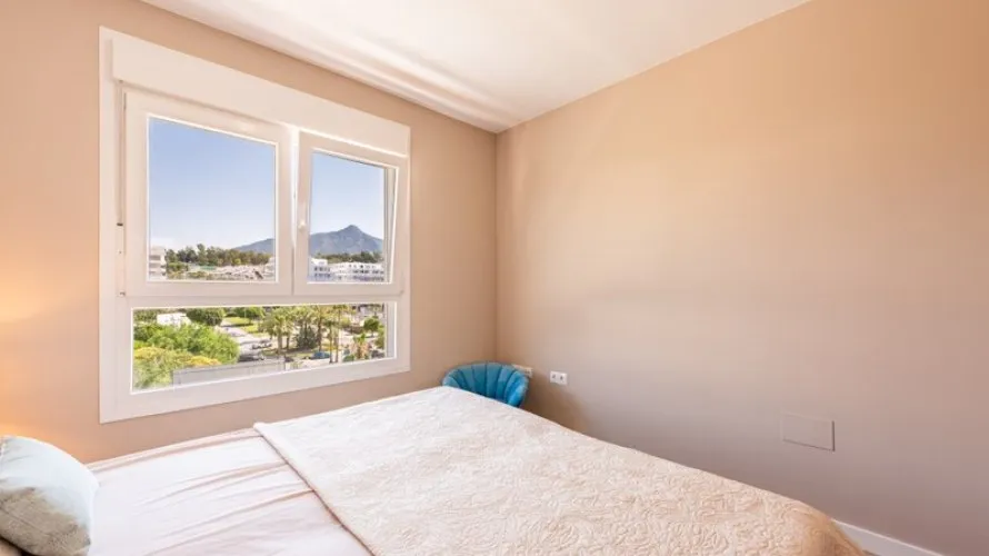 3 bedrooms apartment for sale , Nueva Andalucia, Spain No. 722 № 12