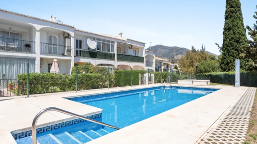 2 bedrooms apartment for sale , Fuengirola, Spain No. 687 № 1