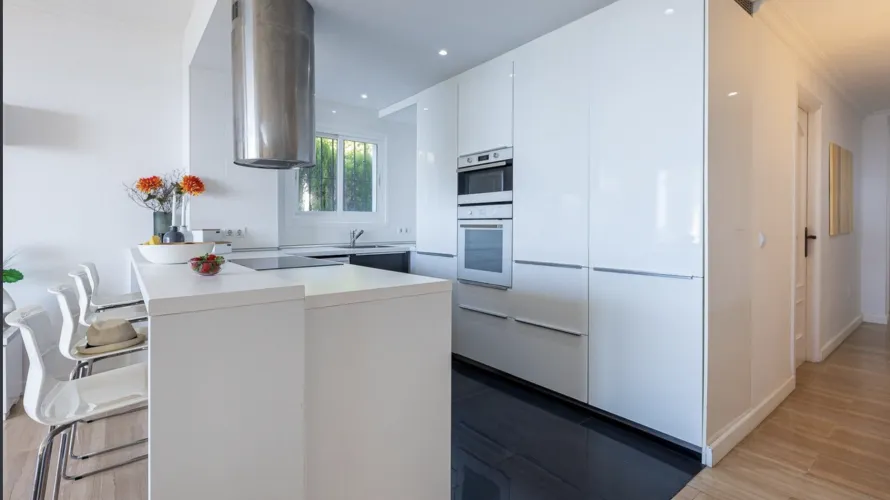 2 bedrooms apartment for sale , Mijas Costa, Spain No. 476 № 7