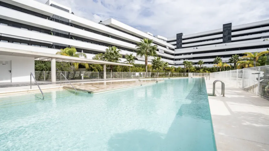 2 bedrooms apartment for sale , Estepona, Spain No. 527 № 14