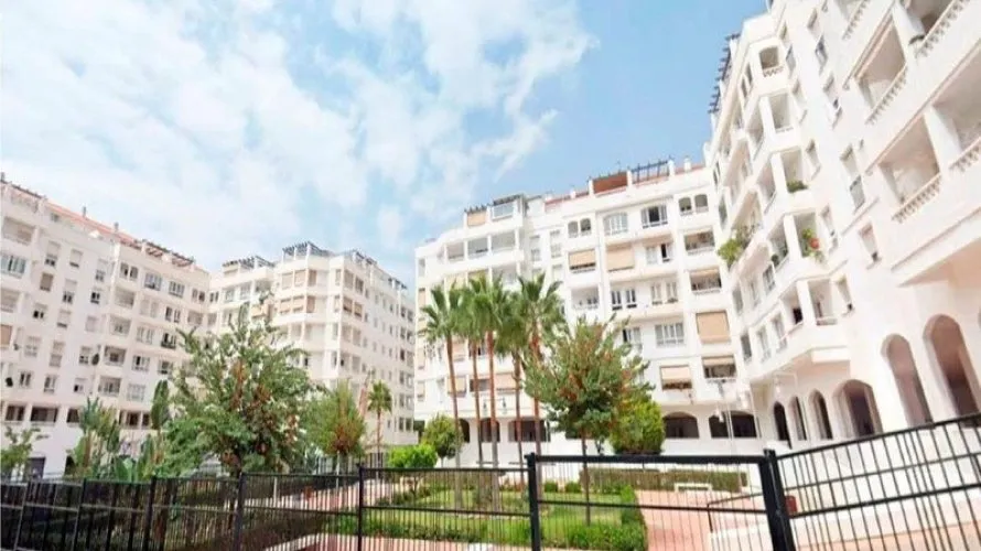 3 bedrooms apartment for sale , Nueva Andalucia, Spain No. 589 № 8