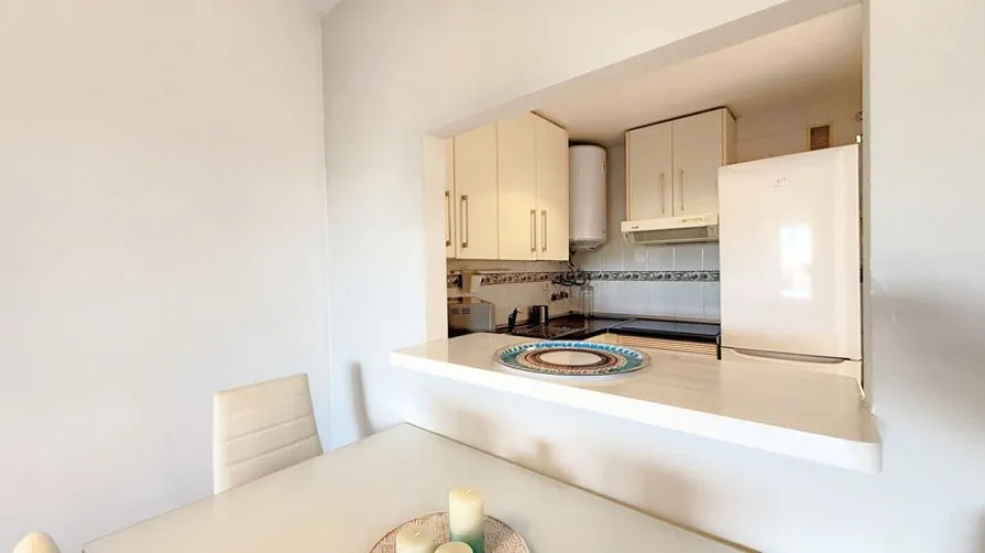 2 bedrooms apartment for sale , Casares, Spain No. 571 № 13