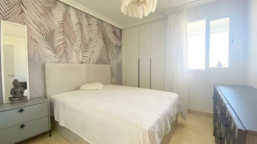 2 bedrooms apartment for sale , Estepona, Spain No. 639 № 8