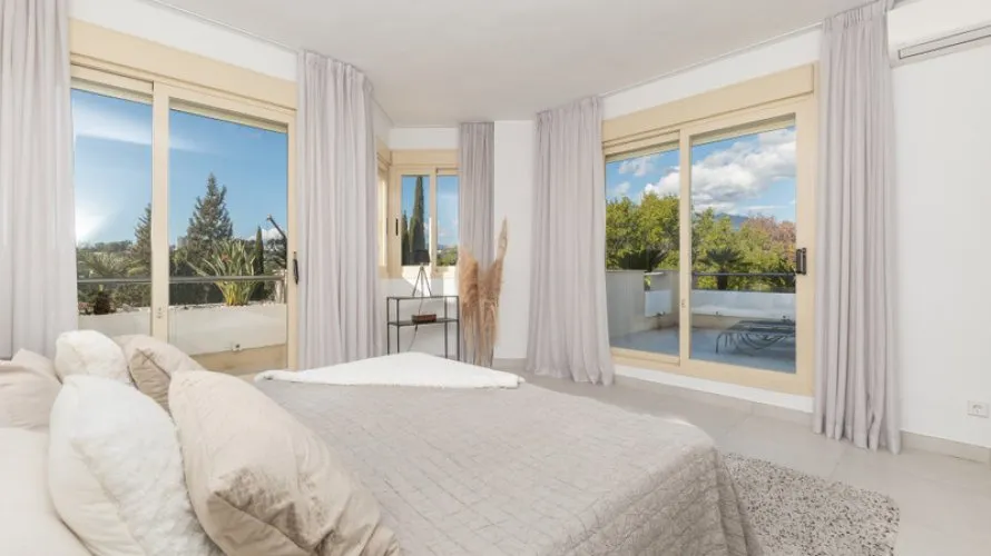 3 bedrooms penthouse for sale , Nueva Andalucia, Spain No. 262 № 14